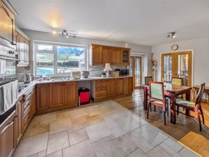 Photo 13- click for photo gallery